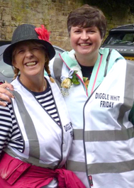 No 17 Tracey and Rachel, making stewarding look fun 2019 Linda Elmore